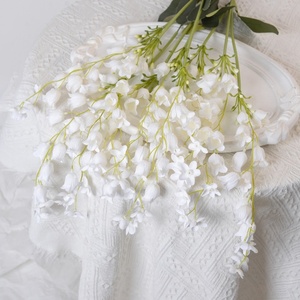 Lirios del Valle Artificiales Colgantes para Decoración de Techos de Salones de Boda y Paredes Florales - Product Image 5