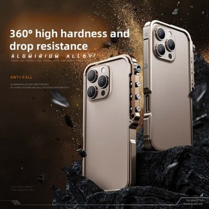 Hot Trend Marco <span class=keywords><strong>de</strong></span> aluminio Funda <span class=keywords><strong>de</strong></span> teléfono <span class=keywords><strong>de</strong></span> lujo para <span class=keywords><strong>iPhone</strong></span> 16 Diseño antisísmico Disipación <span class=keywords><strong>de</strong></span> calor para <span class=keywords><strong>Amazon</strong></span> Exclusivo Sin soporte - Product Image 3