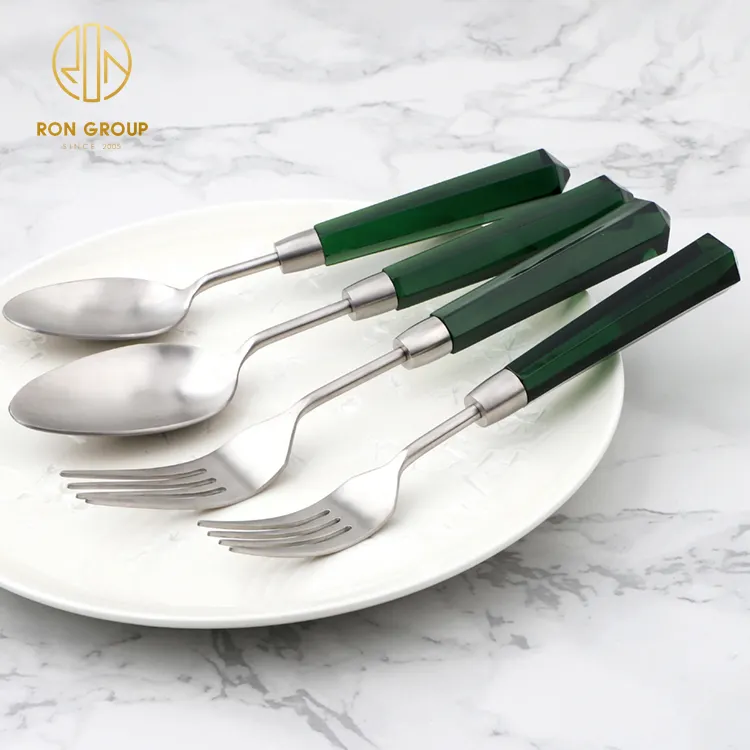 Hot Sale Dinner Portable Metal Flatware Set Spoons Fork And Knife Durable Stainless Steel Cutlery for Restaurant
