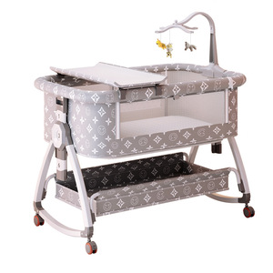 <span class=keywords><strong>Lit</strong></span> bébé convertible avec fonction berceuse, moustiquaire, design pliable et hauteur réglable pour nouveau-nés - Product Image 1