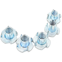Tuerca en T DIN1624 de 4 Puntas M4 M6, Tuerca de Inserción de Cuatro Garras de Acero Galvanizado con Recubrimiento de Zinc, Clase 4.8, para Muebles y Carpintería