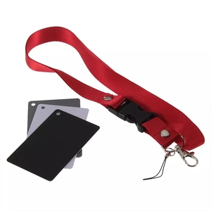 Carta grigia digitale 3-in-1: nero, bianco e grigio 18% per il bilanciamento del bianco e la regolazione dell'esposizione-strumento popolare per i fotografi - Product Image 1