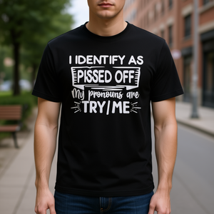 Me identifico como persona enfadada. Mis pronombres son Try Me. Camiseta de manga larga. - Product Image 3