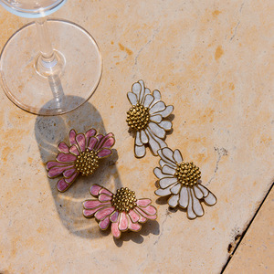 Pendientes de Flor con Cristales, Chapados en Oro Blanco sobre Acero Inoxidable, Joyería para Mujer, Accesorios de Moda - Product Image 3