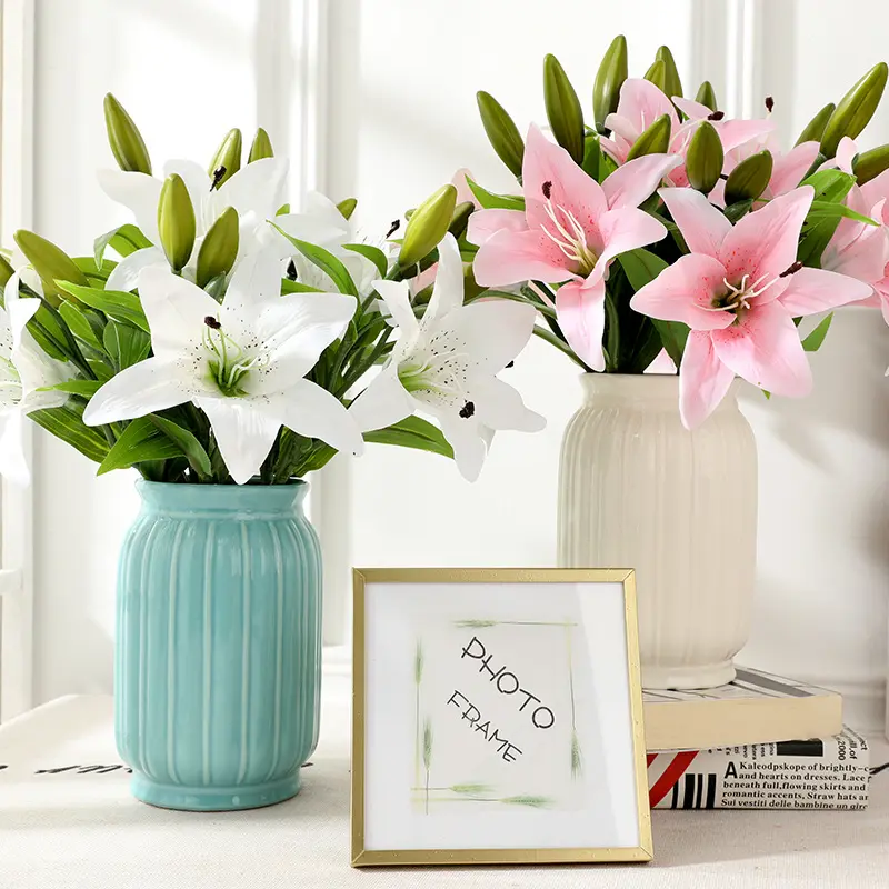 Sang Trọng Bất Cảm Ứng Nhân Tạo Hoa Màu Vàng Lily Lụa Hoa Cưới Lily Cho Cô Dâu Cưới Centerpieces