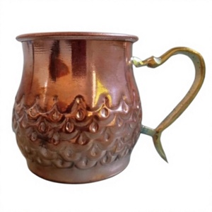 Mug en cuivre martelé et uni avec poignée en laiton, réutilisable, sans BPA, anti-fuite, pour champagne et bière, en vente - Product Image 1