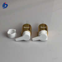 Vente en gros emballage personnalisé de maquillage 24/410 aluminium or argent plastique Pp couvercles de bouteilles sans air pompe à crème pompe de traitement