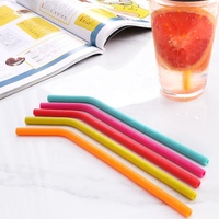 Fournisseur de qualité supérieure Paille en silicone souple réutilisable Paille droite et courbée pour paille de thé laiteux avec brosse SS