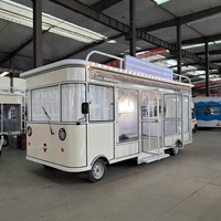 Camion de vente de vêtements multifonctionnel, boutique de mode mobile, remorque d'exposition de vêtements personnalisée à vendre