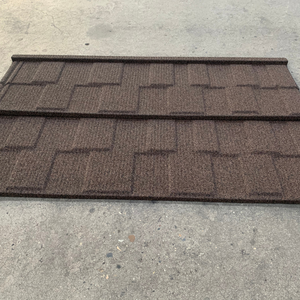 Tuiles de toiture en métal revêtues de pierre, ignifuges, imperméables, tô<span class=keywords><strong>les</strong></span> de toiture en acier Galvalume colorées pour la construction de villas - Product Image 2