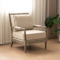 Fauteuil Bobbin avec structure en bois massif tourné, velours vert olive, garniture cloutée, accent vintage pour salon et chambre à coucher