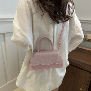 Sac à bandoulière en cuir PU pour femme, sac à main à rabat élégant et petit avec fermeture éclair, poignée de voyage - Product Image 3