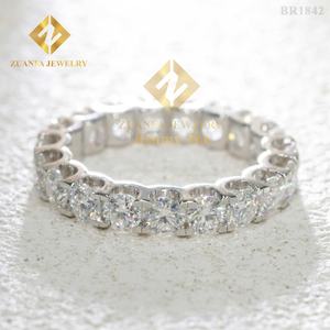 Anillo de Eternidad con Diamantes de Moissanita Redondos de 4 mm, Engaste de Oro Blanco sobre Plata 925, Listo para Enviar - Product Image 1