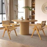 Ensemble de table à manger en bois convertible de style nordique moderne, fourni par l'usine, assemblé de manière stable pour une utilisation dans les restaurants et les hôtels, en vente