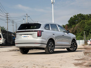 SUV Híbrido Mediano de Última Generación Jetour L7 Plus con Batería de 18.67kWh, Carga Rápida, Lujo, Viajes al Aire Libre, Auto Eléctrico - Product Image 3
