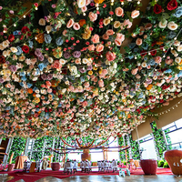 Vente en gros d'hôtel restaurant hall toit vert fausse feuille herbe panneau mural verdure plafond artificiel feuilles suspendues décor végétal