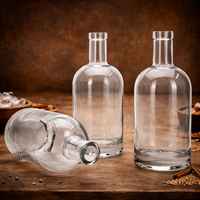 Bouteille en verre Vista Luxury High Flint Boston Shape 750ml 700ml pour spiritueux, whisky, rhum, tequila, vodka, brandy, logo personnalisé