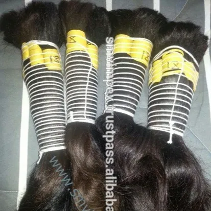 حزم ضفيرة شعر برازيلي أصلية 100% عالية الجودة حزم شعر بدون تجعيد بالجملة