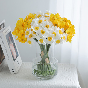 Bouquet de 6 fleurs de narcisse artificielles en soie pour la décoration intérieure, les ornements DIY et les décorations de mariage - Vente en gros - Product Image 1