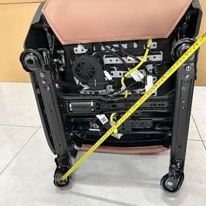 โซลูชั่นการปรับปรุงภายในระดับพรีเมียม สำหรับเปลี่ยนเบาะคนขับแบบธรรมดา/ชำรุด เป็นเบาะไฟฟ้า 6 ทิศทาง - Product Image 6