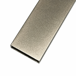 Nouvelle clé USB 2.0 compacte en métal 4 <span class=keywords><strong>Go</strong></span>-64 <span class=keywords><strong>Go</strong></span>, <span class=keywords><strong>surface</strong></span> brossée, design portable, vente en gros B2B - Product Image 2