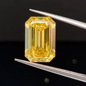 Diamante Suelto IGI CVD, Diamante Cultivado en Laboratorio de 5.6CT VS2, Corte Esmeralda, Color Amarillo Intenso Fantasía - Product Image 1