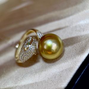 Anillo Fino de Plata de Ley 925 Kajia de 24K, 12-11mm, con Cabeza de Leopardo y Oro Fuerte, Comparable a la Perla de Oro del Mar, Casi Impecable - Product Image 2