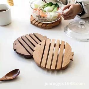 Manteles Individuales de Madera con Forma de Pez Personalizados, Manteles Aislantes de Calor de Forma Irregular, Estilo Nórdico para Protección de Vajilla - Product Image 2