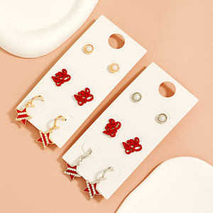 Pendientes <span class=keywords><strong>de</strong></span> Moda Personalizados 2026, Pendientes <span class=keywords><strong>de</strong></span> Botón Rojos Delicados, Diseño Minimalista <span class=keywords><strong>de</strong></span> Pétalos, Elegantes Pendientes Casuales para Mujeres Jóvenes - Product Image 3