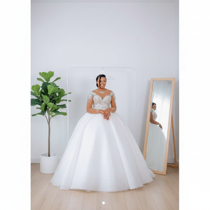 Robe de mariée vintage moderne pour <span class=keywords><strong>femme</strong></span>, sans bretelles, à manches longues, en satin avec appliques en dentelle, grande taille, traîne longue - Product Image 1