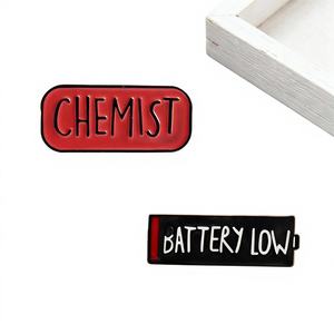 Pins de Solapa Personalizados de Esmalte Suave con Diseño de Animales y Letras, Acabado Chapado en Oro para Regalos del Día del Padre y Festivos - Product Image 6