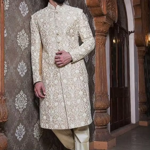 Sherwani pour hommes de créateur de luxe | Élégante tenue de mariage et de fête indienne et pakistanaise - Product Image 4