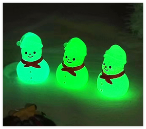3d Mini figurina piccola resina luminosa luminosa pupazzo di neve e albero di natale decorazione regalo di Natale piccole figure per il <span class=keywords><strong>globo</strong></span> di neve - Product Image 6