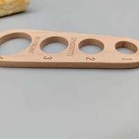 Jeu de jauges de mesure de spaghetti en bois de hêtre à 4 trous personnalisées Gadget de cuisine avec manche en bois pour usage domestique pour l'industrie du thé et de l'alimentation