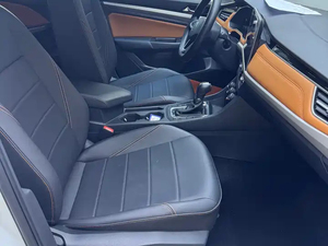 VW <span class=keywords><strong>Bora</strong></span> 200TSI 2023 Prêt à l'Exportation – Berline Allemande Économique, Modèle <span class=keywords><strong>d</strong></span>'Entrée de Gamme, Sans Accident, Vente en Gros - Product Image 6