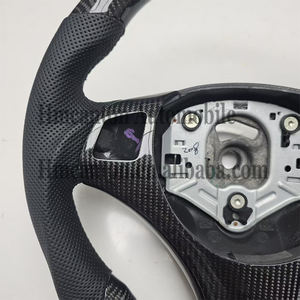 Volant de direction M Sport en cuir perforé et fibre de carbone pour BMW E90 E91 E92 E93 Série 3 - Produits populaires - Product Image 5