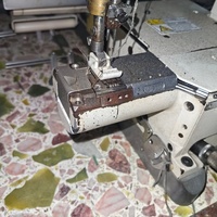 Machine à coudre interlock Pegasus W200 d'occasion, modèle 2015, 7500 max. Vitesse de couture 13 mm, hauteur du pied presseur 250 W, puissance du moteur optimale