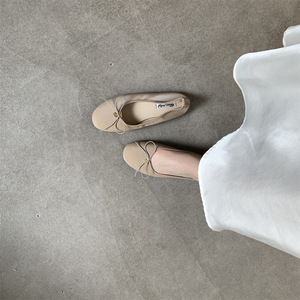 Chaussures bateau plates de style français à semelle souple pour femme, à talon bas, boutonnées, couleur unie, avec nœud léger, pour usage quotidien, chaussures pour adulte - Product Image 3