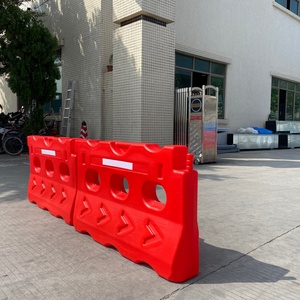 Borne de sécurité en HDPE de 65 cm de hauteur à trois trous, remplissable d'eau - Product Image 4
