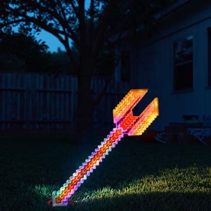 Nouveau jouet sabre laser pour enfants célèbre sur Internet - Épée laser lumineuse à double tête, silencieuse et cool pour les garçons, jouet couteau de jeu <span class=keywords><strong>Minecraft</strong></span> - Product Image 4