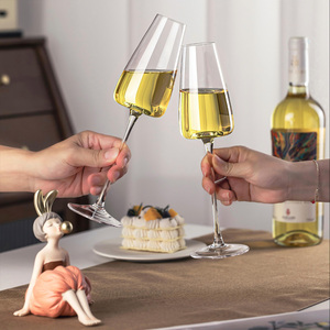 Verre à vin en cristal fait main CnGlass, coupe à champagne de haute qualité sans plomb, gobelet pour mariages et fêtes - Product Image 1