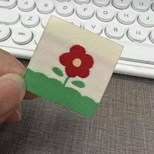 Étiquettes de vêtement avec logo personnalisé Étiquettes tissées pour le cou Étiquettes de marque Étiquettes de vêtement - Product Image 6