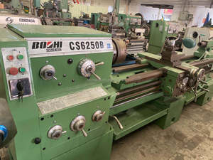 <span class=keywords><strong>Bochi</strong></span> BAOJI CS6250B 2000MM utilisé tour manuel Machine métal tournant Machine mécanique métal machines - Product Image 2