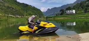 <span class=keywords><strong>Jet</strong></span> <span class=keywords><strong>ski</strong></span> de luxe Sea-Doo neuf de 1400 cm3 avec moteur en fibre de verre 4 temps de 115 ch, confortable et à <span class=keywords><strong>prix</strong></span> compétitif - Product Image 3