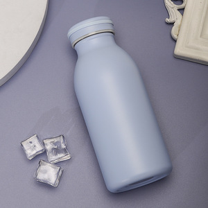 Modern Double-walled Vacuum-Sealed Small-Mouth Stainless Steel Travel Thermos with Leak-Proof Lid and Eco-Friendly Design - Product Image 4
