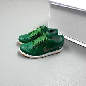 Moule de chaussure de basketball 3D Aj, moule de mini-chaussure <span class=keywords><strong>Dunk</strong></span> - paire de chaussures pour poupées et figurines, ornements de bureau, vente en gros - Product Image 3