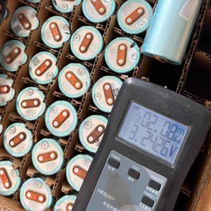 Batería de Iones de Litio de 3.2V 15Ah 20Ah 6Ah 3.7v 33140 32140 40135 32700 21700 18650 46135 60140, Batería Solar - Product Image 3