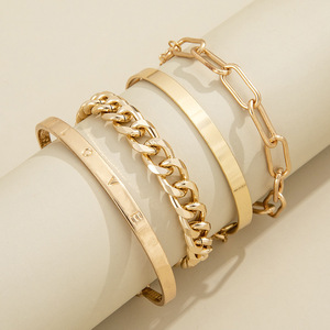 Set di 4 Braccialetti con Scritta LOVE per Donne, Stile Punk, Catena Geometrica, Gioielli da Polso alla Moda - Product Image 1