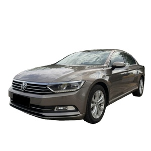 Voiture d'occasion très demandée : Volkswagen Magotan 330TSI DSG Édition Luxe <span class=keywords><strong>2018</strong></span>, Berline d'occasion LHD 180ch 1.8T 7DCT, Spacieuse et Exécutive - Product Image 1