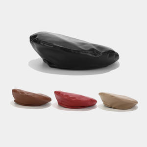 Boina de cuero Pu para otoño e invierno, sombrero de <span class=keywords><strong>pintor</strong></span> Vintage para mujer, sombrero de boina plana informal a juego de Color puro - Product Image 1
